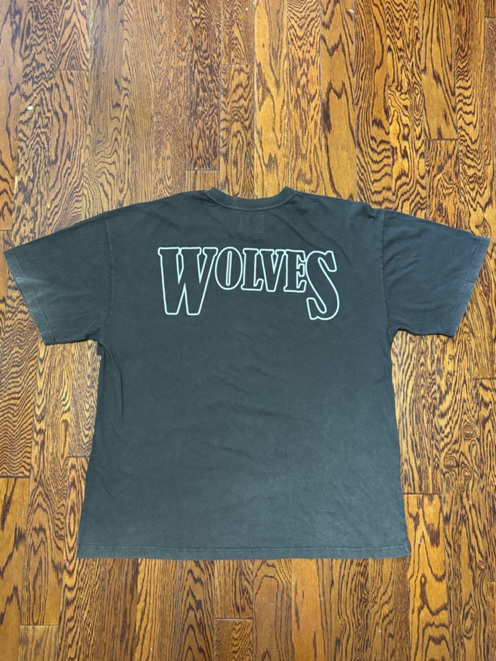 Darc Sport Wolves Forever Graphic Tee Size: XL NWT - Picture 2 of 5